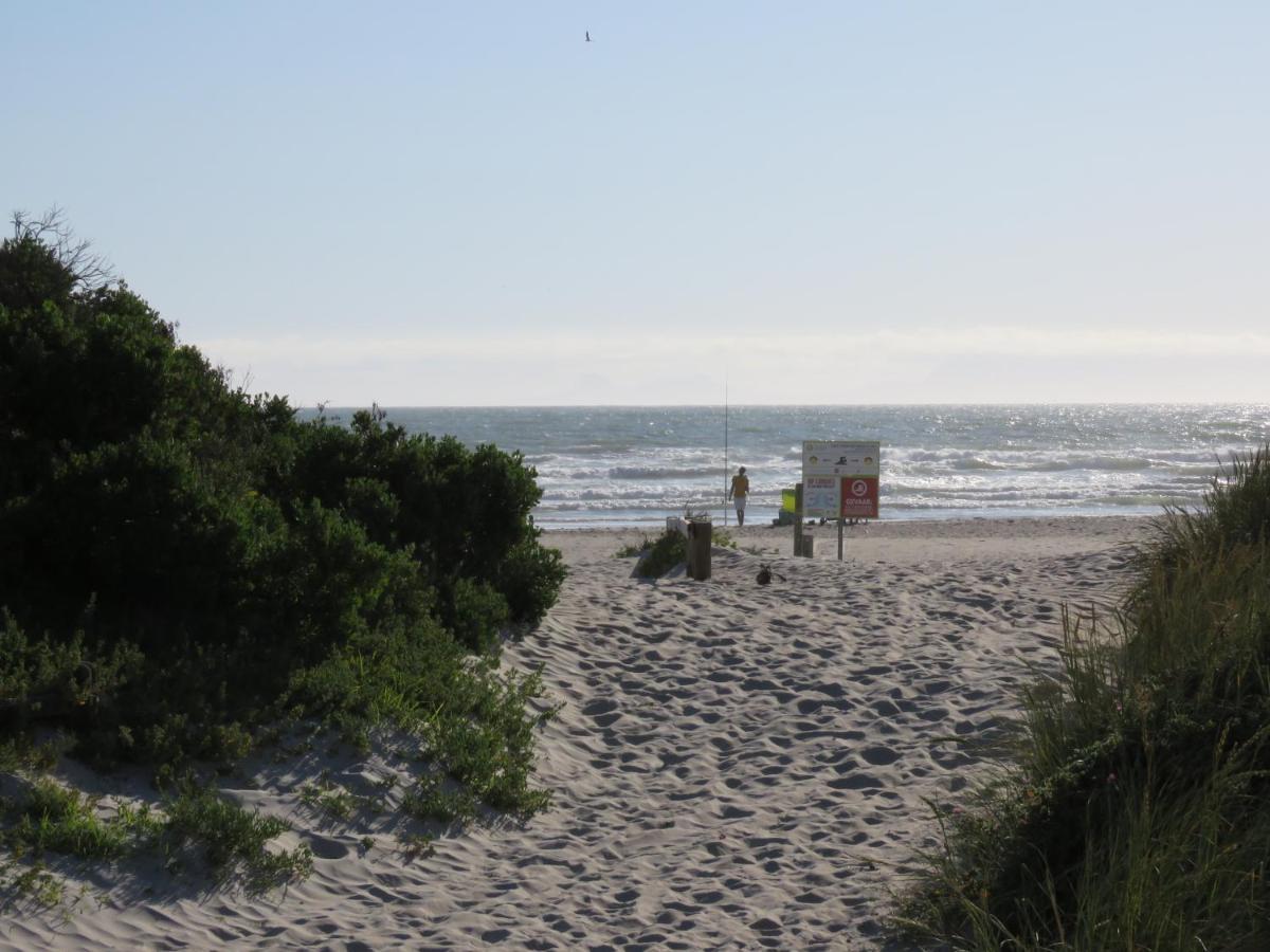 Winelands Beach Cottage Cape Town Exterior photo